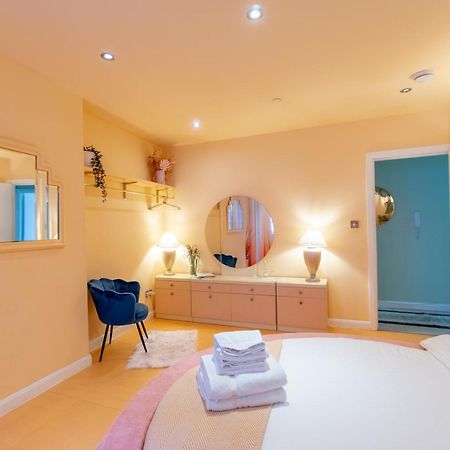 The Courtyard Suite By Margate Suites المظهر الخارجي الصورة