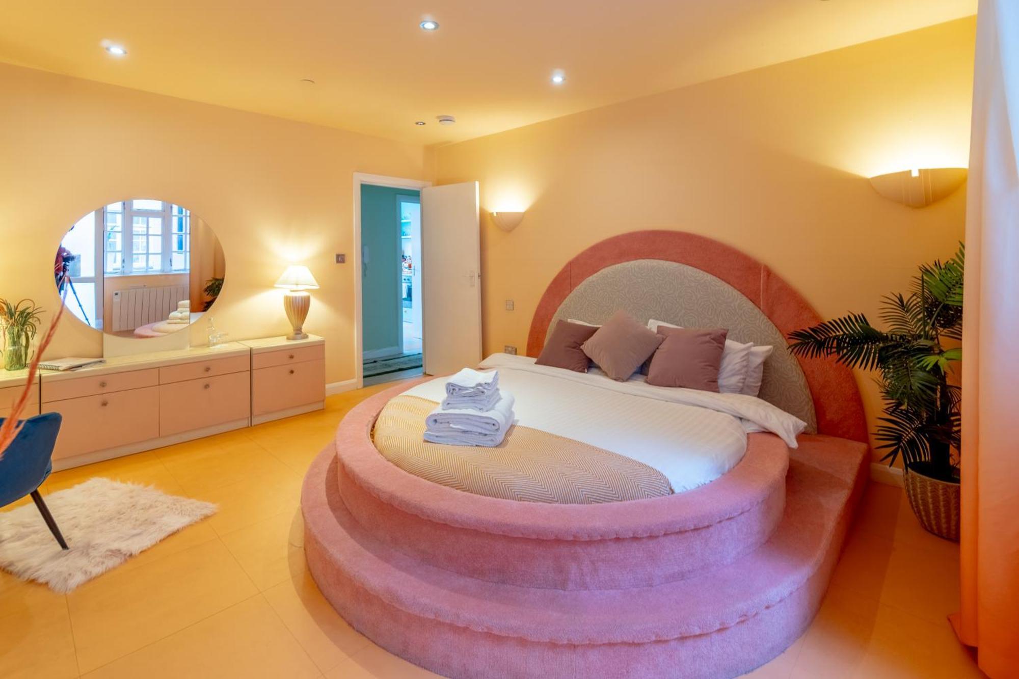 The Courtyard Suite By Margate Suites المظهر الخارجي الصورة