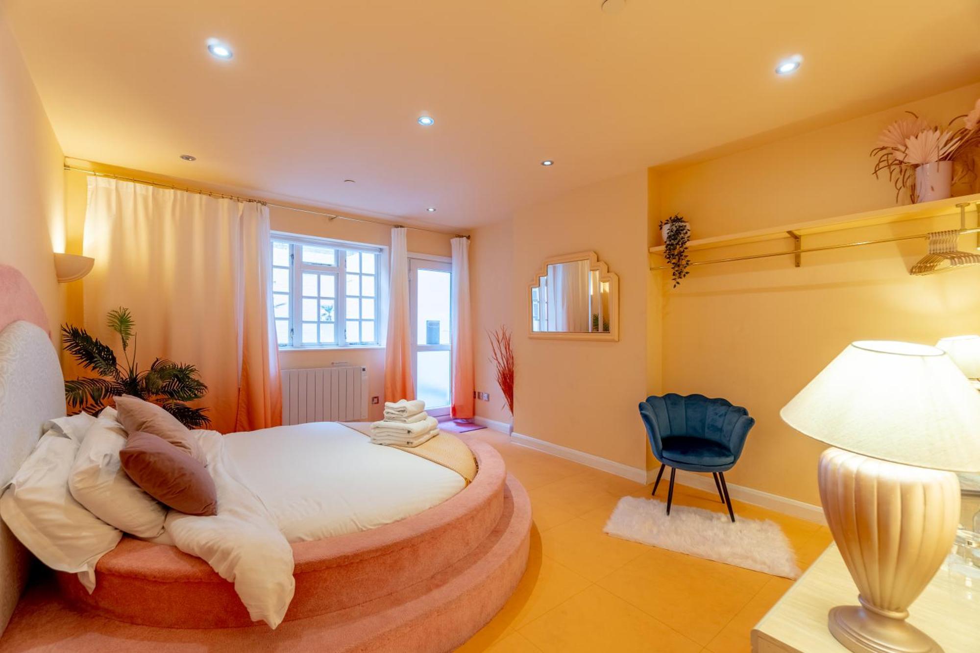 The Courtyard Suite By Margate Suites المظهر الخارجي الصورة